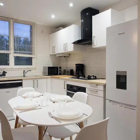 Colombes Centre Apartment